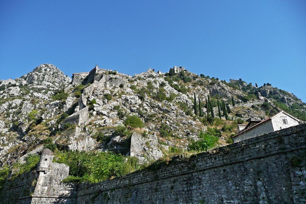 Studios Belvi Kotor Exterior foto